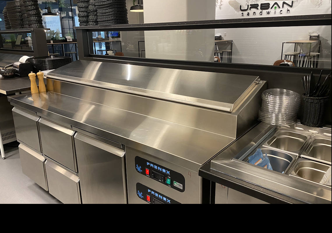 <center>I samarbejde med Ashkan har vi været med til at indrette og montere deres køkken</center>